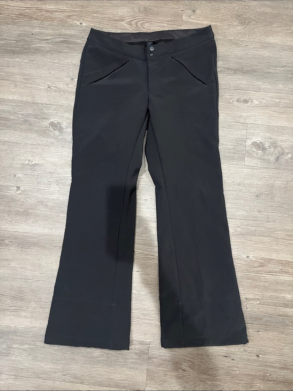 THE NORTH FACE Women’s Black Boot-Cut Stretch Snow Pants